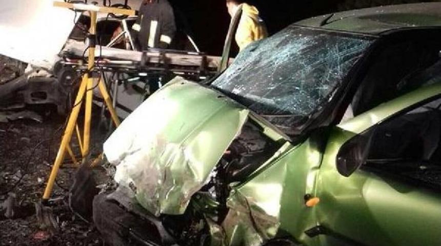 Sarayk&ouml;y'de 2 Otomobil &Ccedil;arpıştı, 5 Yaralı