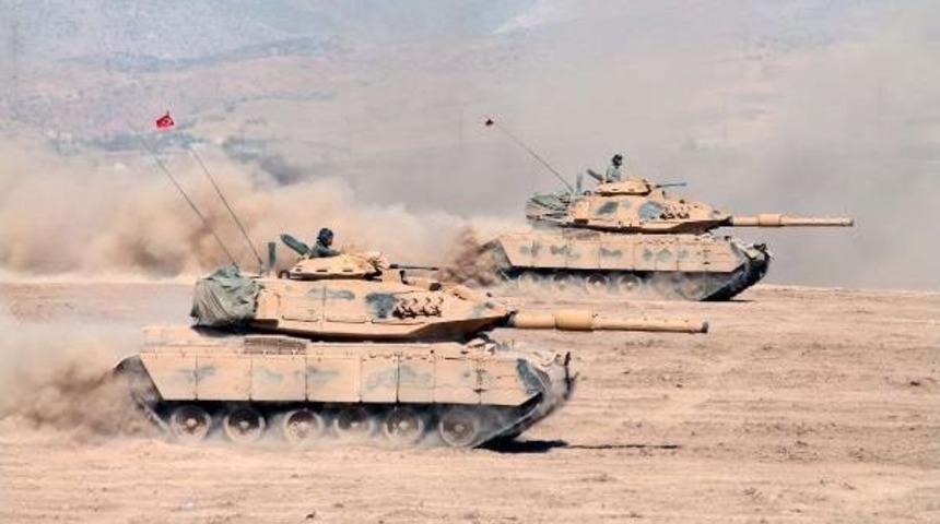 Habur&rsquo;Daki Tatbikatta Bug&uuml;n Tanklar Manevra Yaptı