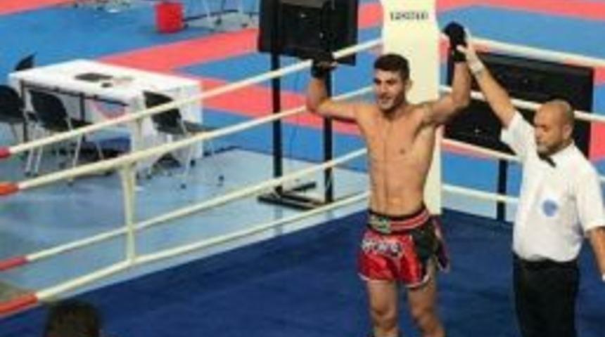 Manisalı Kick Boks&ccedil;u Avrupa Şampiyonu