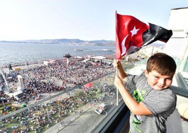 İzmir de 9 Eyl&uuml;l Coşkusu (3) 2