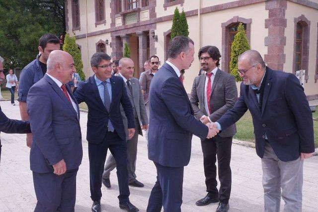 S&ouml;ğ&uuml;t Şenliklerine &Ouml;zel Sergi Ve Sempozyum 1