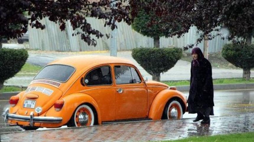 Bolu'da Sağanak Yağış Etkili Oldu