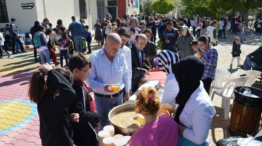 &Ccedil;amlıca Okullarında Aşure Etkinliği