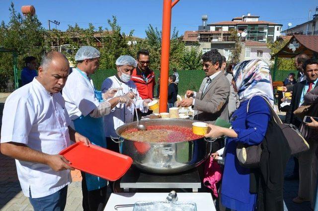 Çamlıca Okullarında Aşure Etkinliği