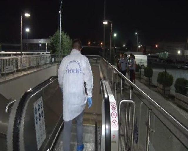 Yenikapı Metro İstasyonu'nda Madde Bağımlısı Dehşet Saçtı: 2 Yaralı