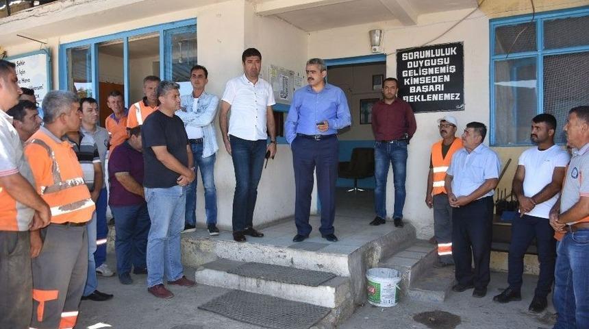 Başkan Alıcık Temizlik Personeline Teşekk&uuml;r Etti