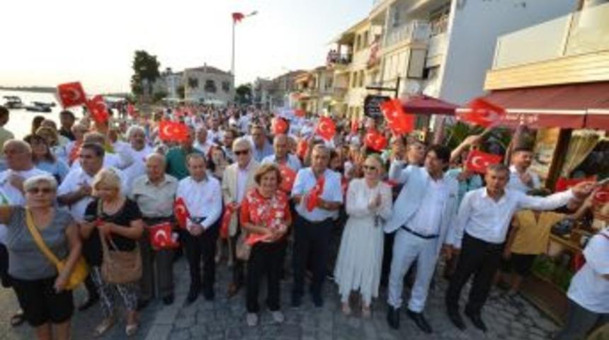 Fo&ccedil;a&rsquo;da B&uuml;y&uuml;k Festival Coşkusu