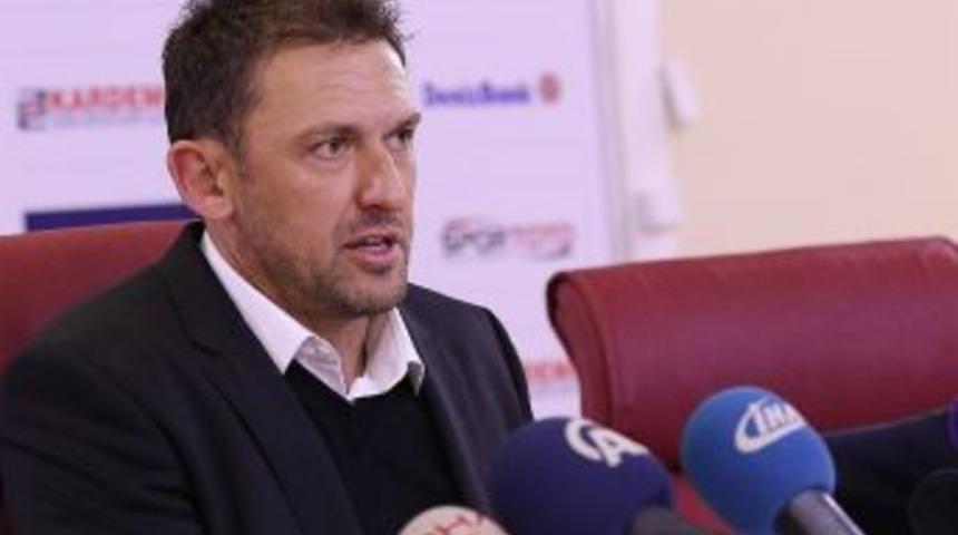 Karab&uuml;kspor, 4 Hafta Sonra Galibiyetle Tanıştı