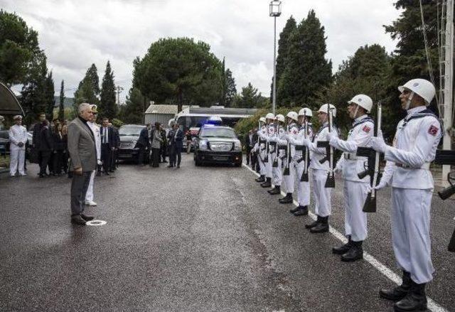 Başbakan Yıldırım, Askerlik Yaptığı Birliği Ziyaret Etti