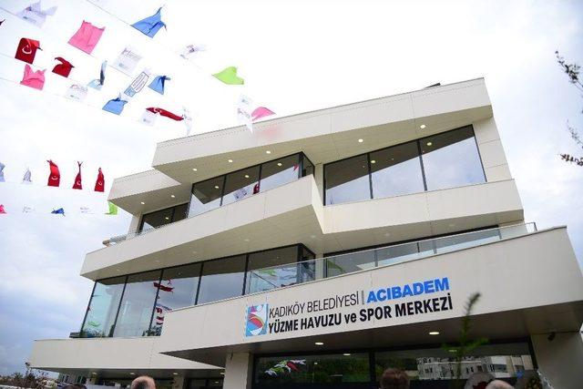 Kadık&ouml;y&rsquo;de Y&uuml;zme Havuzu Ve Spor Merkezi A&ccedil;ıldı 1