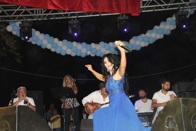 Sanat&ccedil;ı Ayşe Din&ccedil;er, Simav Ticaret Ve Turizm Panayırı&rsquo;nı Salladı 1