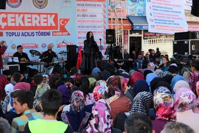 Niran Ünsal Çekerek’te Konser Verdi