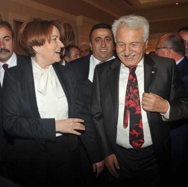 Meral Akşener, Nikah Şahidi Oldu