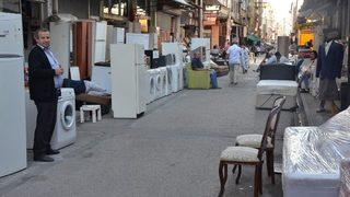 2. El Eşya Satıcılarına Öğrenciler Yoğun İlgi Gösteriyor