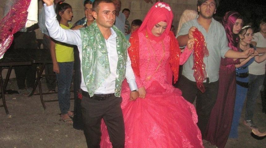 Kına Gecesi Protokol Ve Vatandaşları Buluşturdu