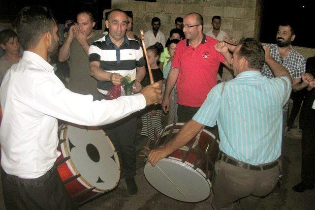 Kına Gecesi Protokol Ve Vatandaşları Buluşturdu