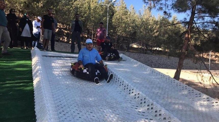 Karsız Kayak Pisti Ve Hava Bisikleti Oyun Gruplarının Montajına Başlandı