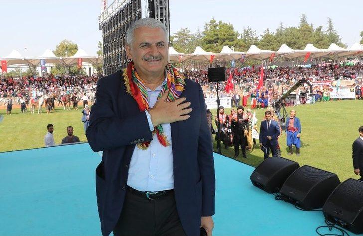Başbakan Yıldırım: “15 Temmuz’da Aziz Milletin İstikbaline Kastettiler” G3