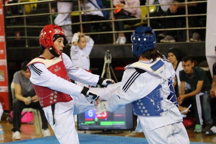 Türkiye Gençler Taekwondo Şampiyonası Nefes Kesiyor G4