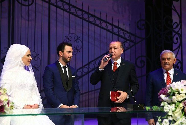 Cumhurbaşkanı Erdoğan Ve Başbakan Yıldırım, Bakan Soylu’nun Oğlunun Düğününe Katıldı G1