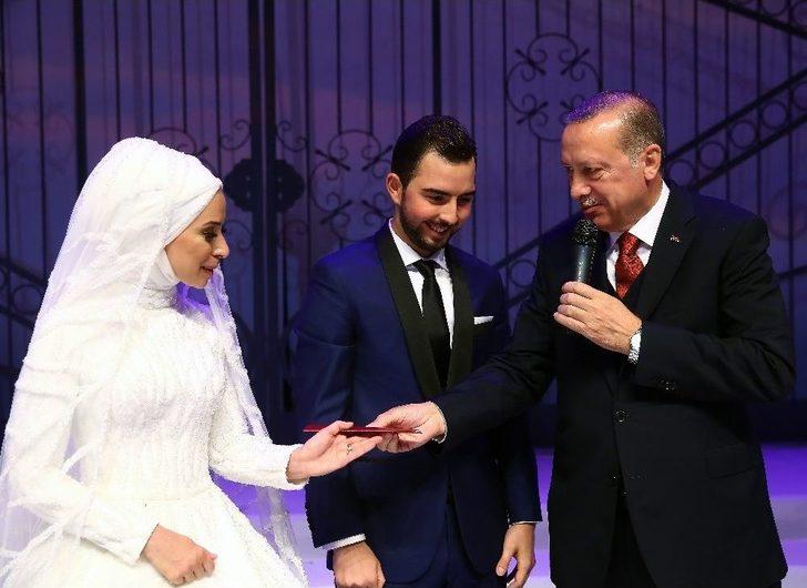 Cumhurbaşkanı Erdoğan Ve Başbakan Yıldırım, Bakan Soylu’nun Oğlunun Düğününe Katıldı G2