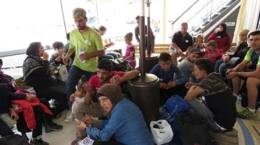 &Ccedil;anakkale'de 39 Ka&ccedil;ak Yakalandı