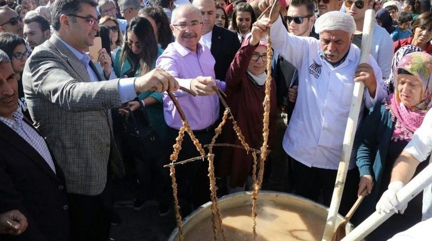 Mardin’de Harire Şenliği Coşkuyla Kutlandı
