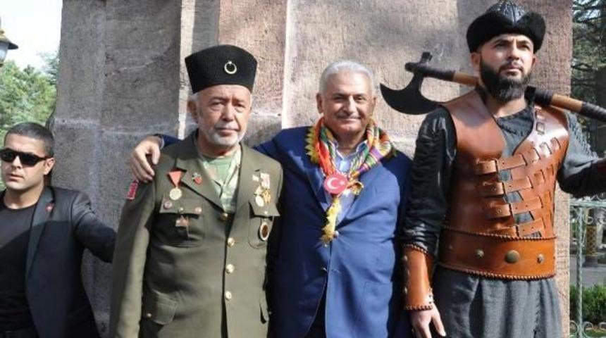 Başbakan Yıldırım: S&ouml;ğ&uuml;t Ruhu, 15 Temmuz'da Tekrar Dirilmiştir