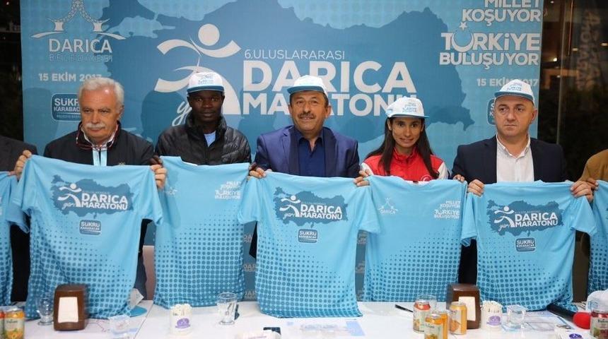 Başkan Karabacak, Yarı Maratonda Ter D&ouml;kecek Sporcularla Buluştu