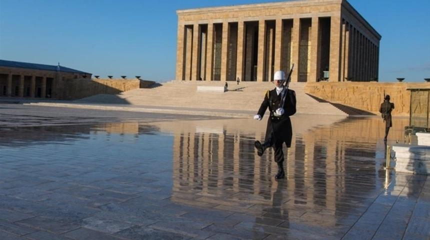 Tahliye olan askerlerden Anıtkabir'e ziyaret