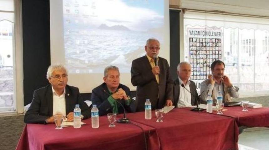 Ayvalık'taki Söyleşide, Ankara'daki Terör Saldırısı Konuşuldu