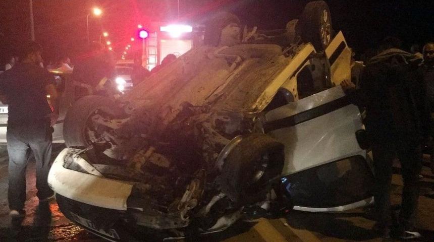 Adana&rsquo;da Zincirleme Trafik Kazası: 2 Yaralı