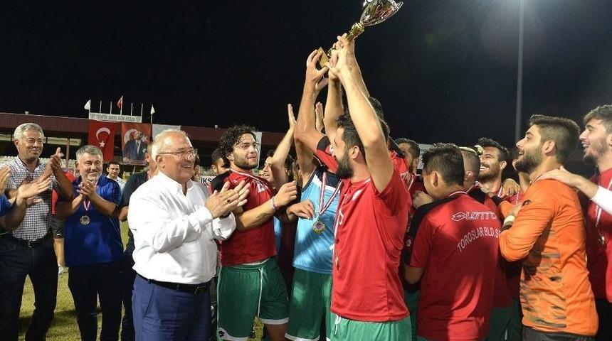 15 Temmuz Şehitleri İ&ccedil;in Sahaya &Ccedil;ıktılar