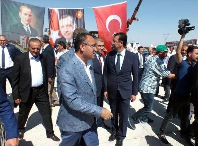 Bozdağ: Ter&ouml;r &Ouml;rg&uuml;t&uuml;yle Yapılan M&uuml;cadeleyi &nbsp; al&ccedil;aklık  Olarak Nitelemek B&uuml;y&uuml;k Bir Densizlik 1