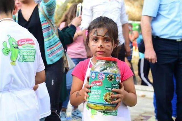 Bursa da Turşu Festivalinde &Ccedil;ocukların Ilgin&ccedil; Rekoru 2