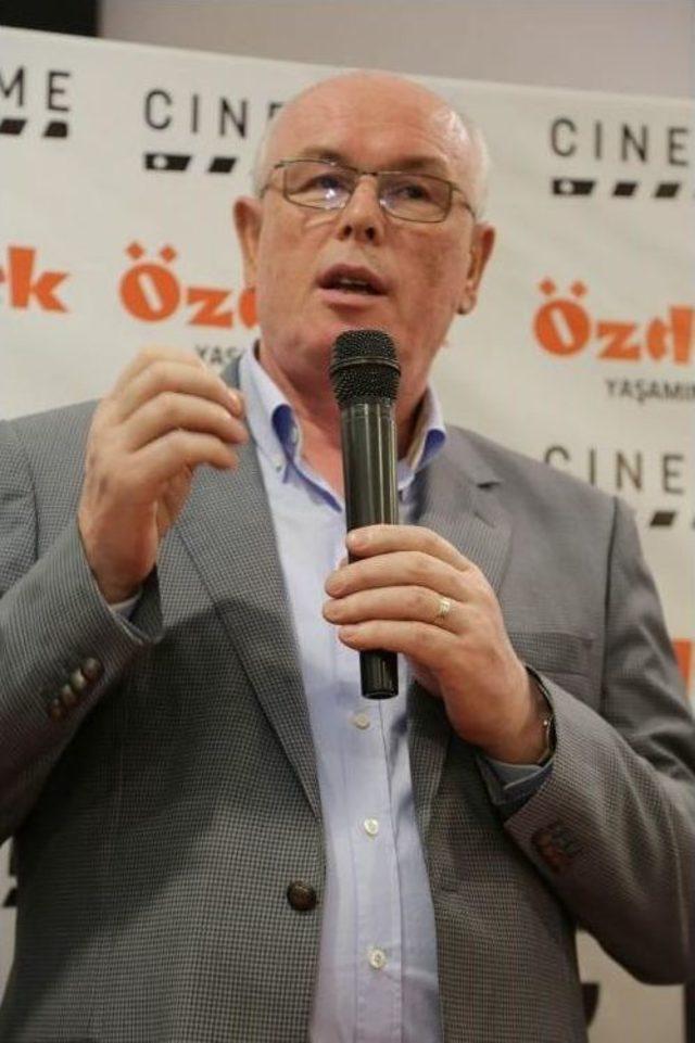 Odunpazarı&rsquo;nda &Ccedil;ekiilen &rsquo;cenaze İşleri&rsquo; Filmin Galası Yapıldı 2