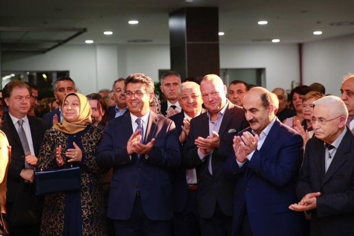 K&uuml;&ccedil;&uuml;k&ccedil;ekmece&rsquo;de K&uuml;lt&uuml;r-sanat Sezonu Başladı