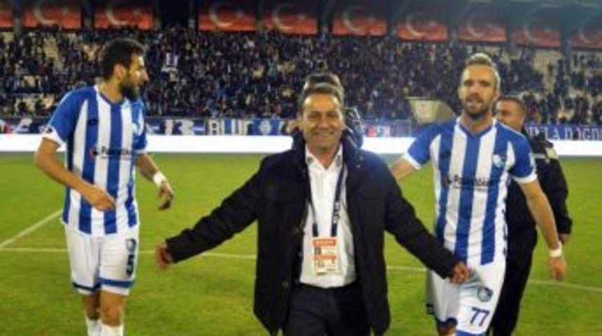 B.b. Erzurumspor Basın S&ouml;zc&uuml;s&uuml; Barlak&rsquo;tan Taraftara Teşekk&uuml;r Mesajı