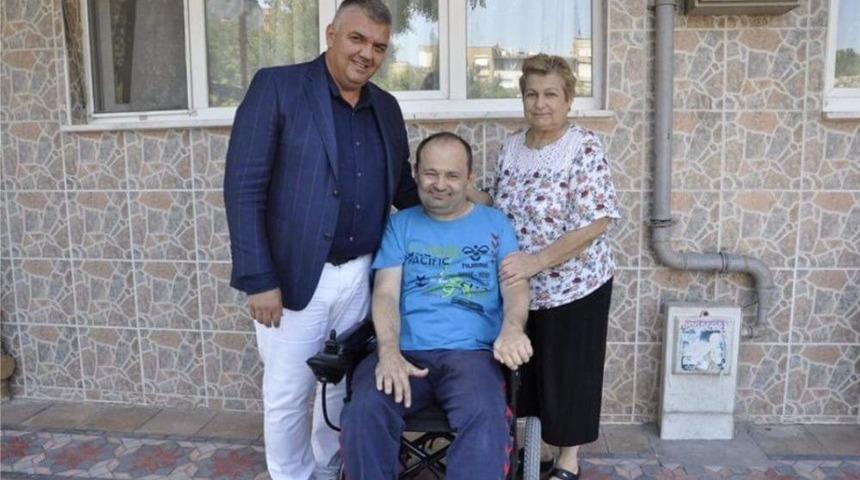 Manisa&rsquo;da Engeller Kalkıyor