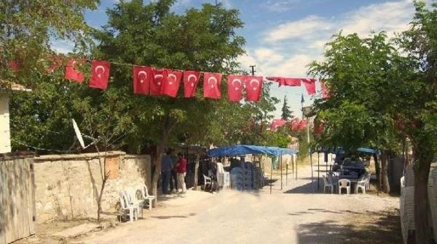 Kardeşinin Düğününde Maganda Kurbanı Oldu