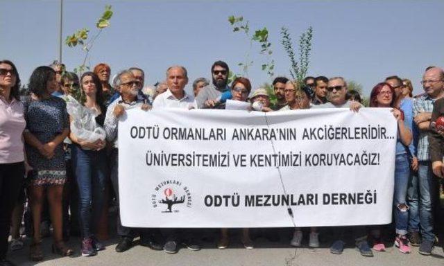 Odtü'lü Öğrencilerden Yol Yapım Çalışmasına Tepki