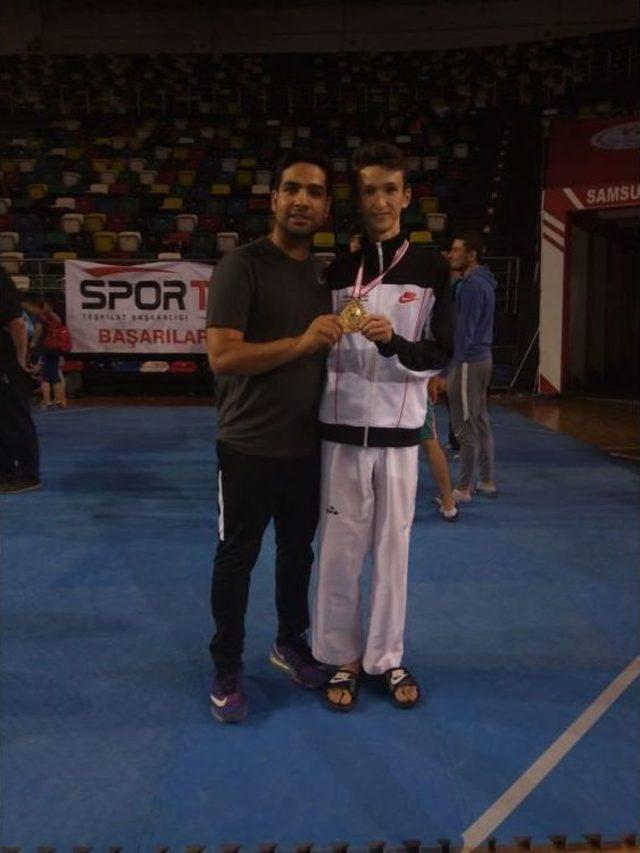 T&uuml;rkiye Şampiyonu Oldu 1