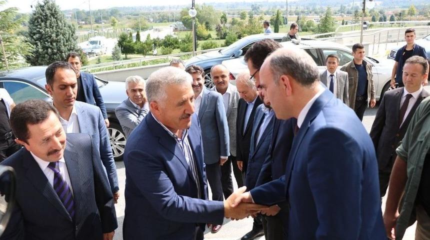 Bakan Ahmet Arslan Valiliği Ziyaret Etti