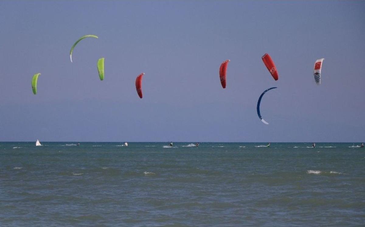 &ldquo;yumurtalık Kiteboard Festivali&rdquo; Final Yarışları Başladı