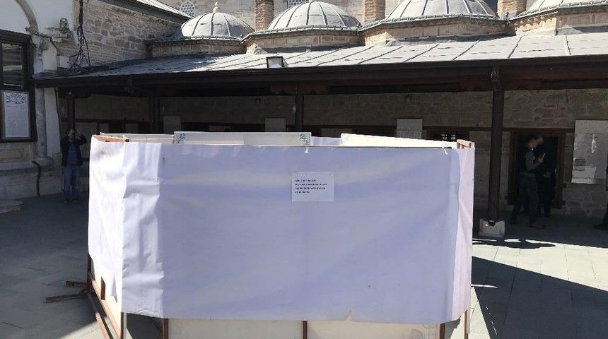 Mevlana M&uuml;zesi&rsquo;ndeki Tarihi Havuz Yerine Konuluyor