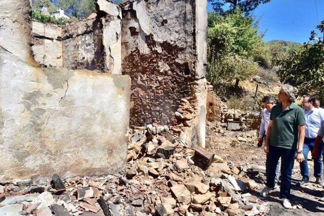 Muğla&rsquo;nın Zeytink&ouml;y Yangın B&ouml;lgesine Fatih Belediyesi&rsquo;nin G&ouml;nderdiği Yemler Ulaştı 1