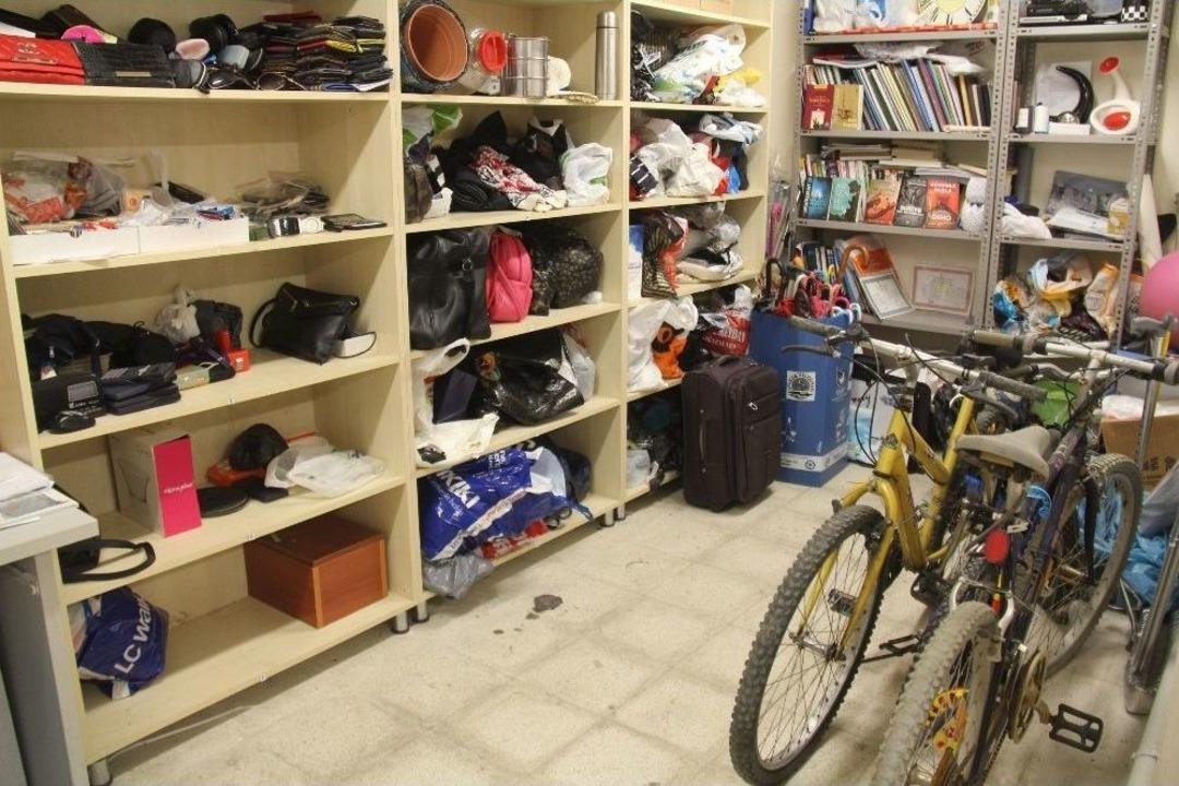 Toplu Taşıma Ara&ccedil;larında Unutulan Eşyalar Şaşırtıyor