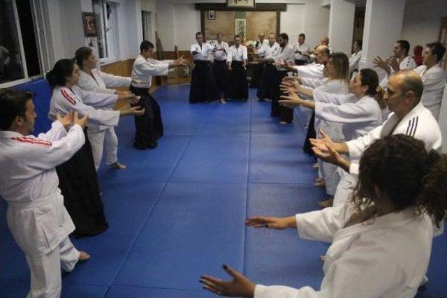 Aile Hekimliği Derneği'nden Doktorlara 'aikido' Dersi