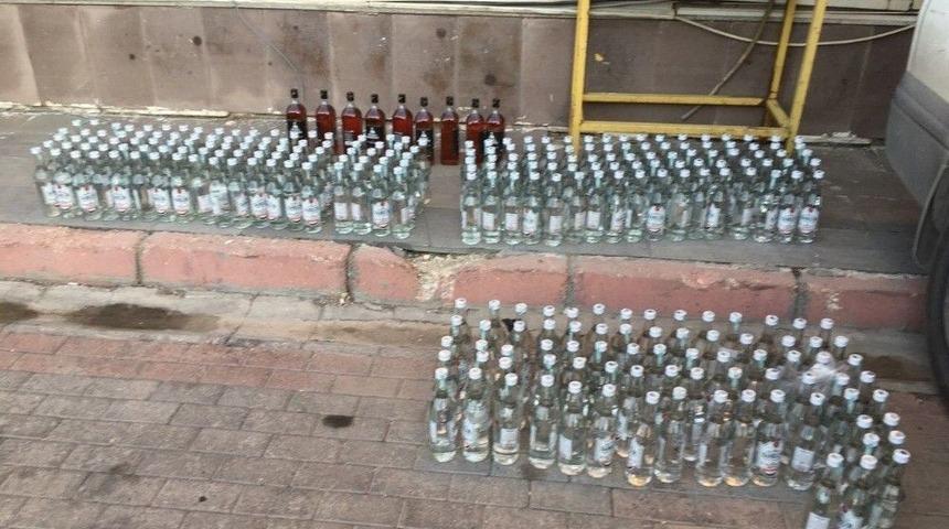 Van&rsquo;da Ka&ccedil;ak İ&ccedil;ki Ve Sigara Operasyonu