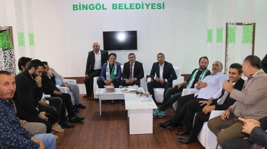 Bing&ouml;l Belediyesi Standına Yoğun İlgi
